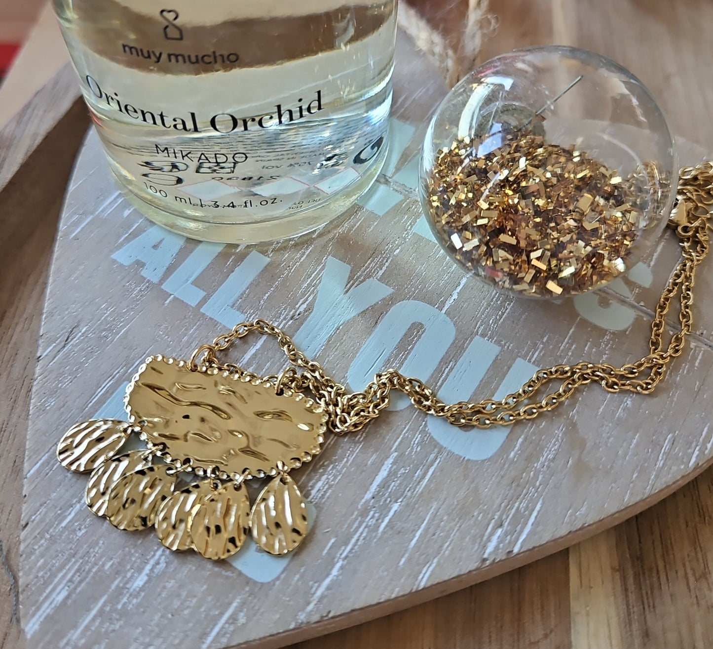 Collier graphique petales