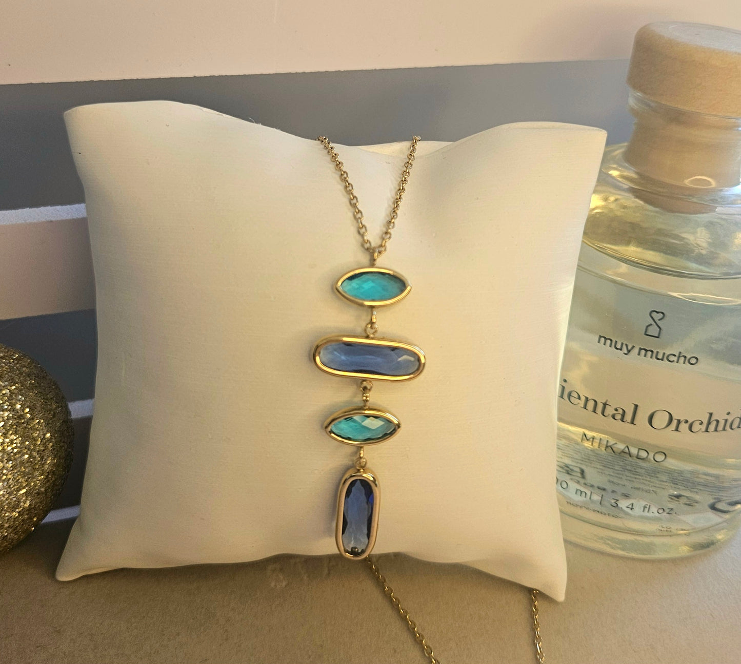 Collier cristal bleu