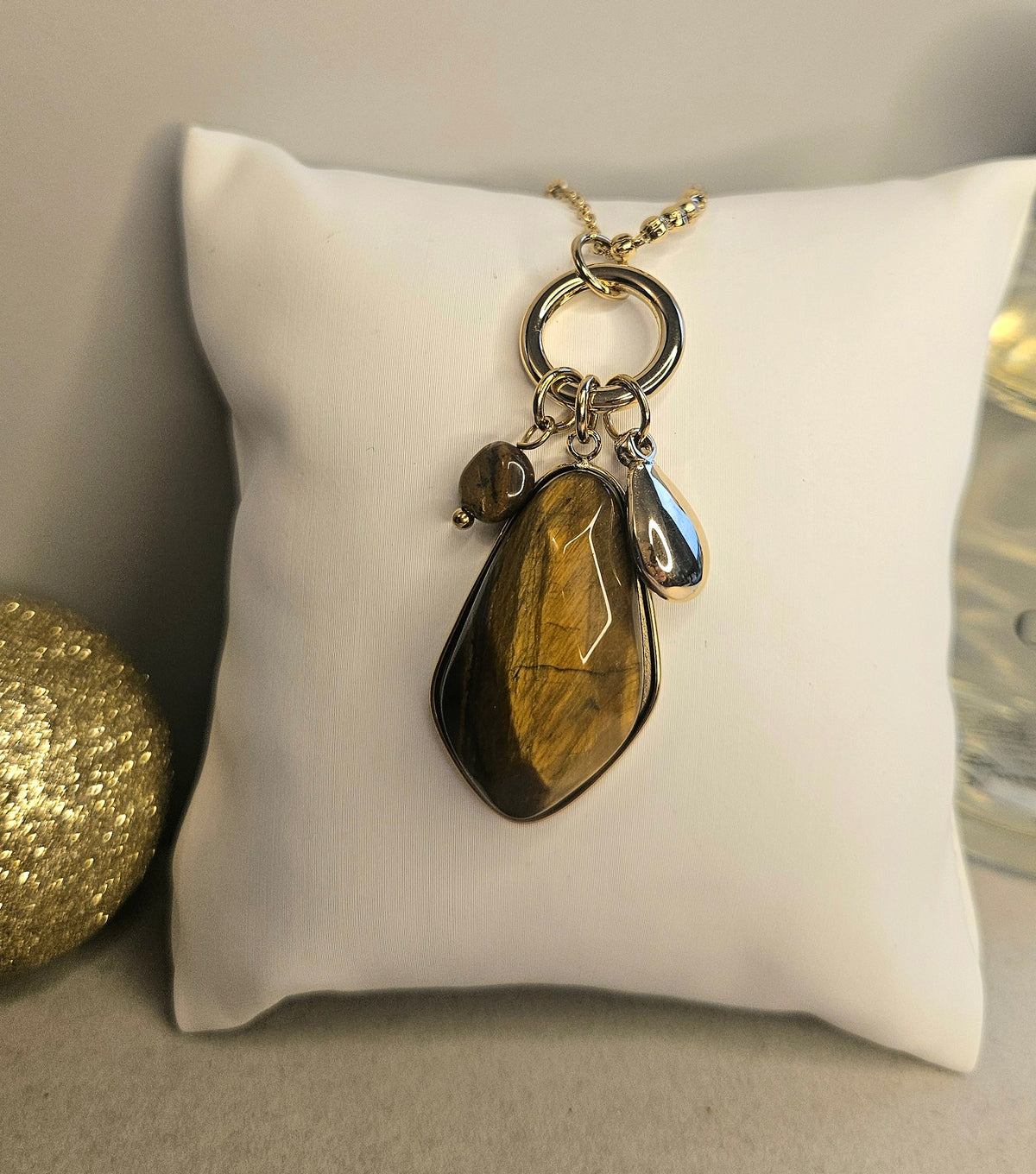 Collier goute oeil de tigre