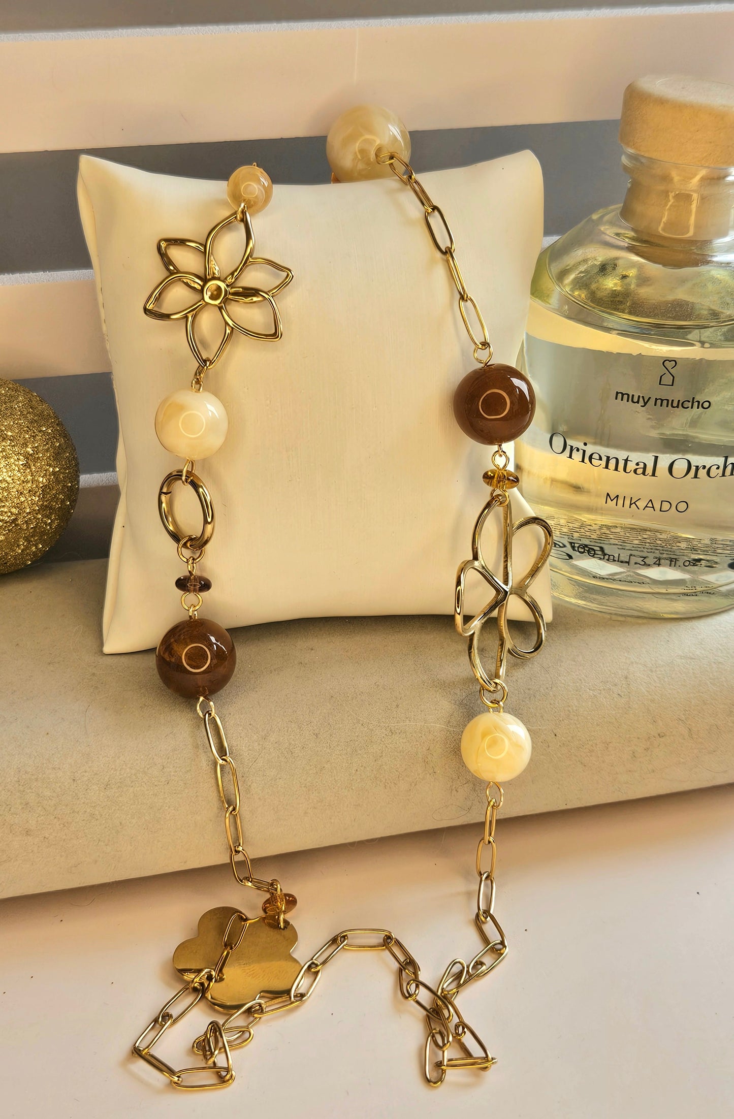 Collier sautoir fleur et perle champagne