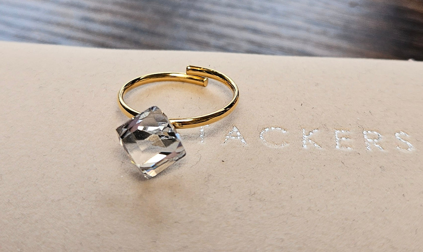 Bague carre cristal