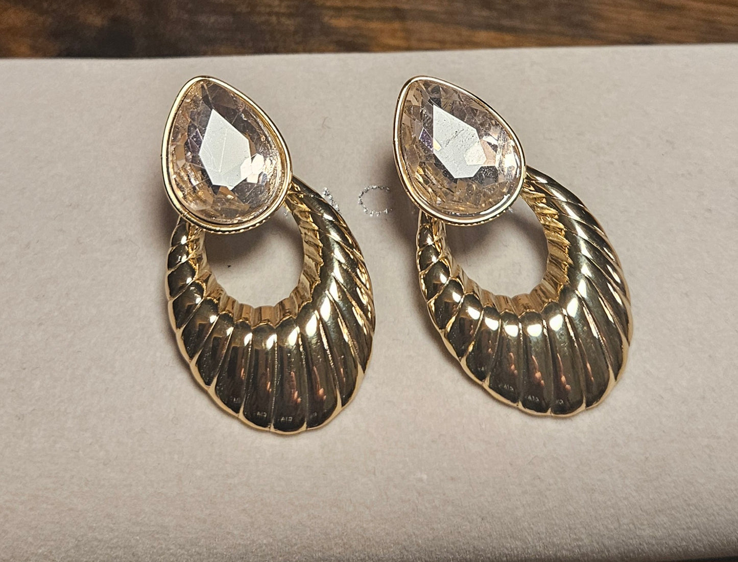 Boucles d'oreilles cristal rose goute retro