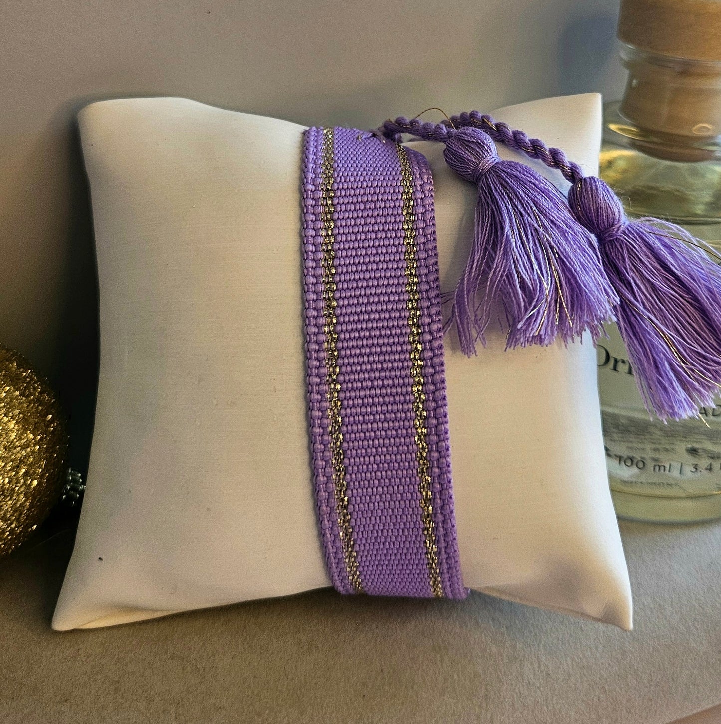 Bracelet tissu violet or