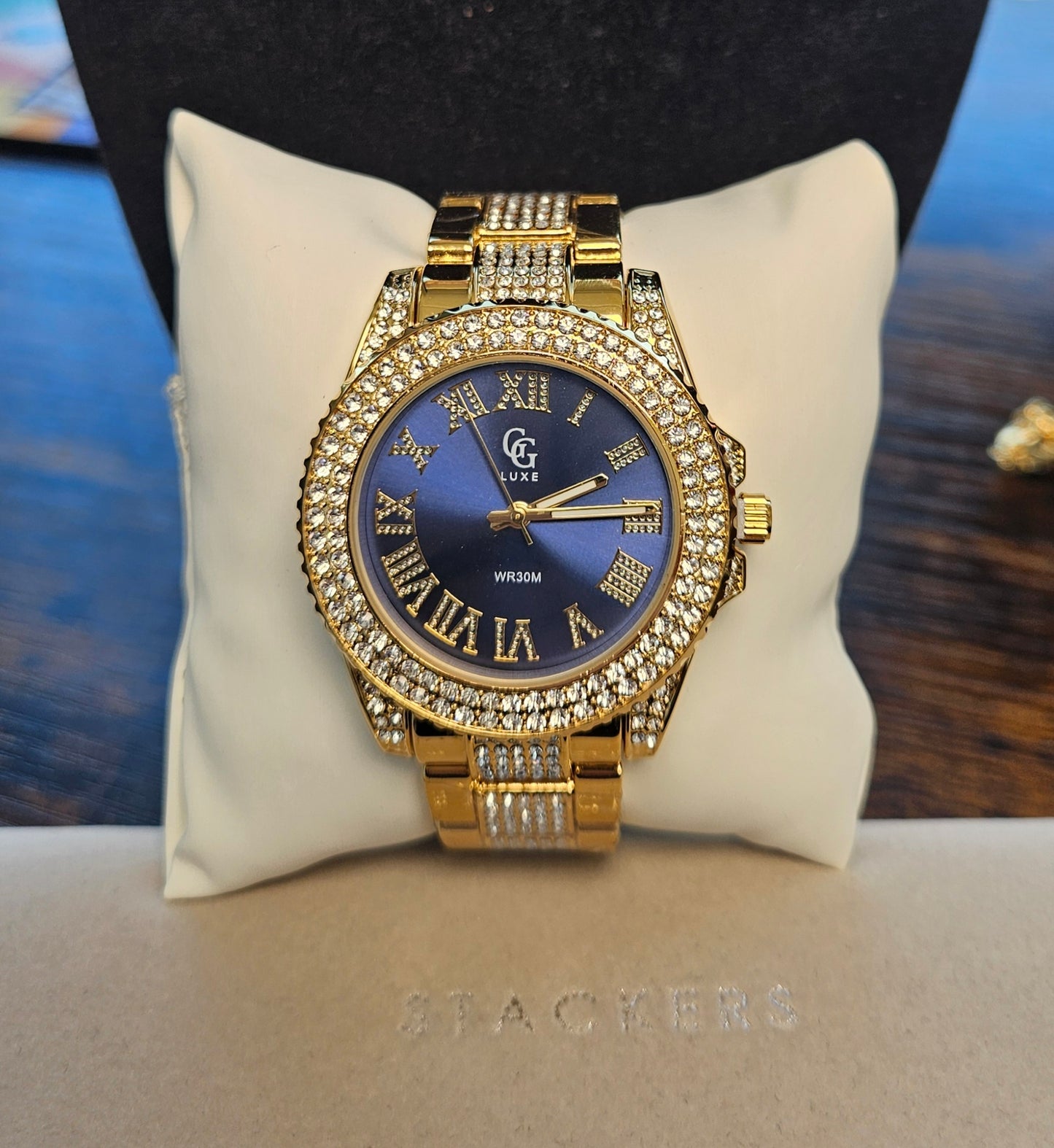 Bracelet montre fond bleu nuit strass grand model