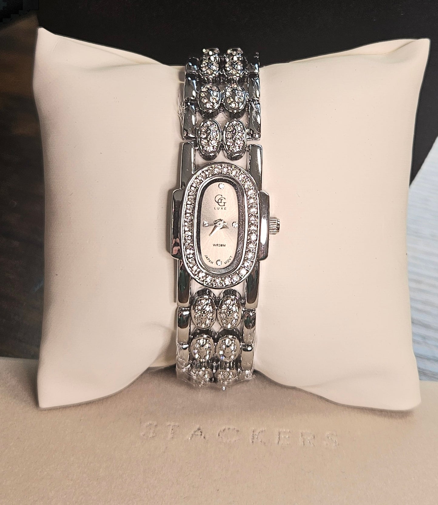 Montres argent ovale strass