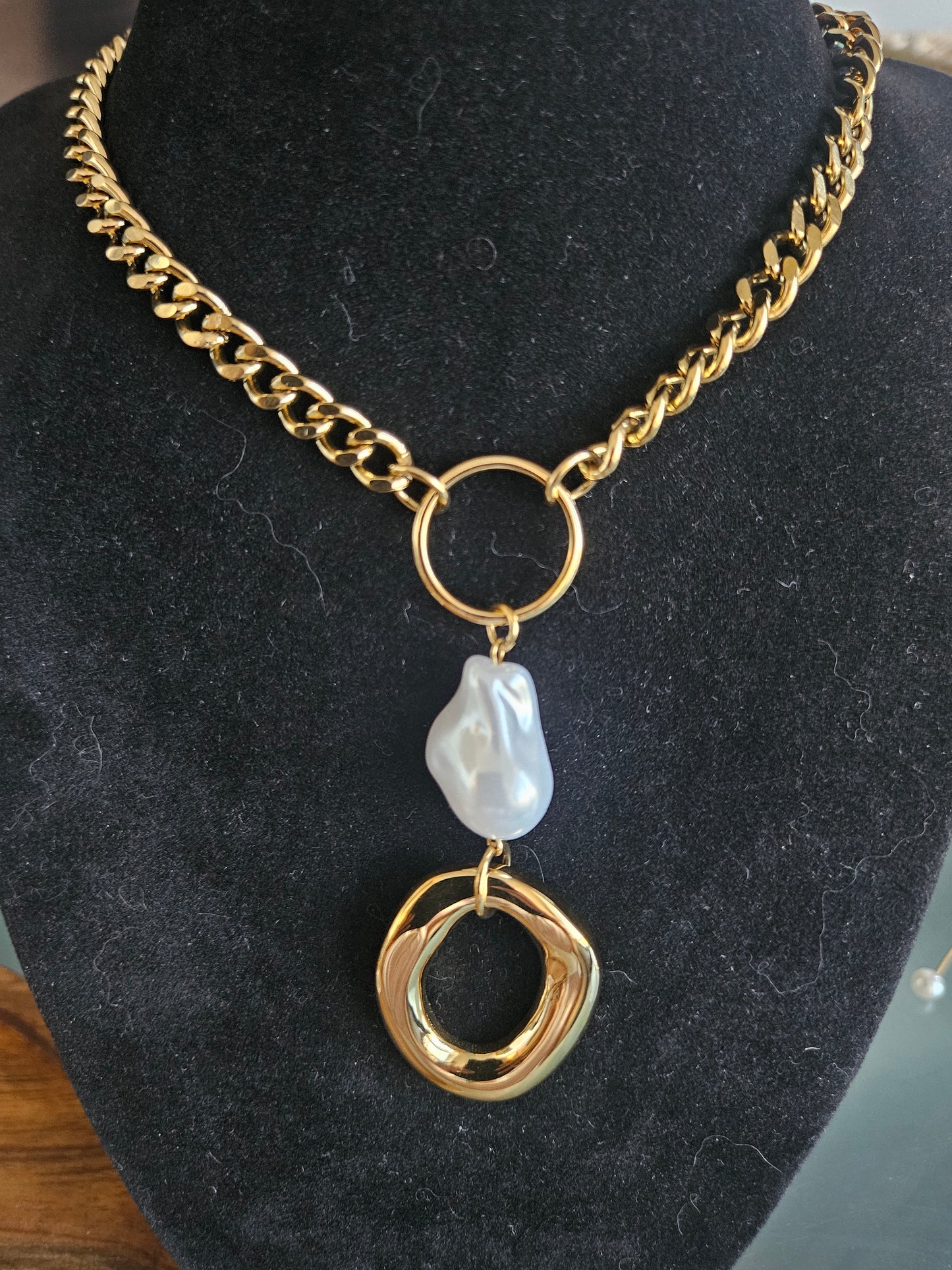 Collier grosse maille anneau perle