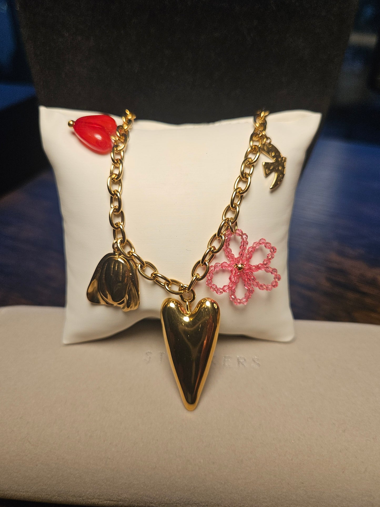 Collier cœur perle rose et cœur rouge
