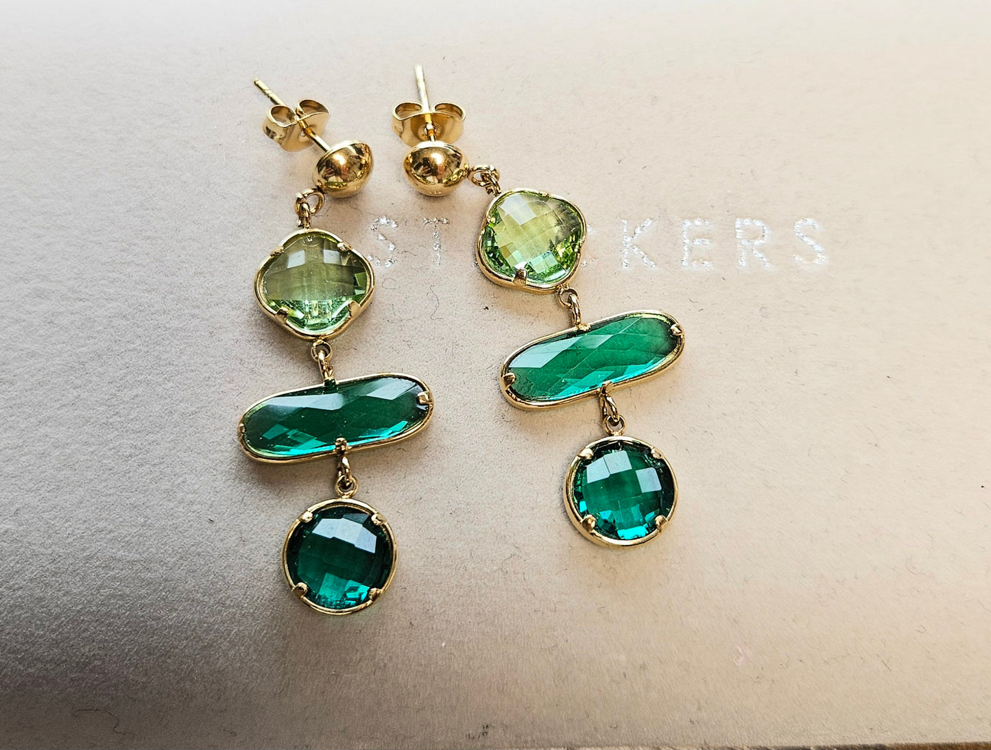 Boucles d'oreilles cristal vert