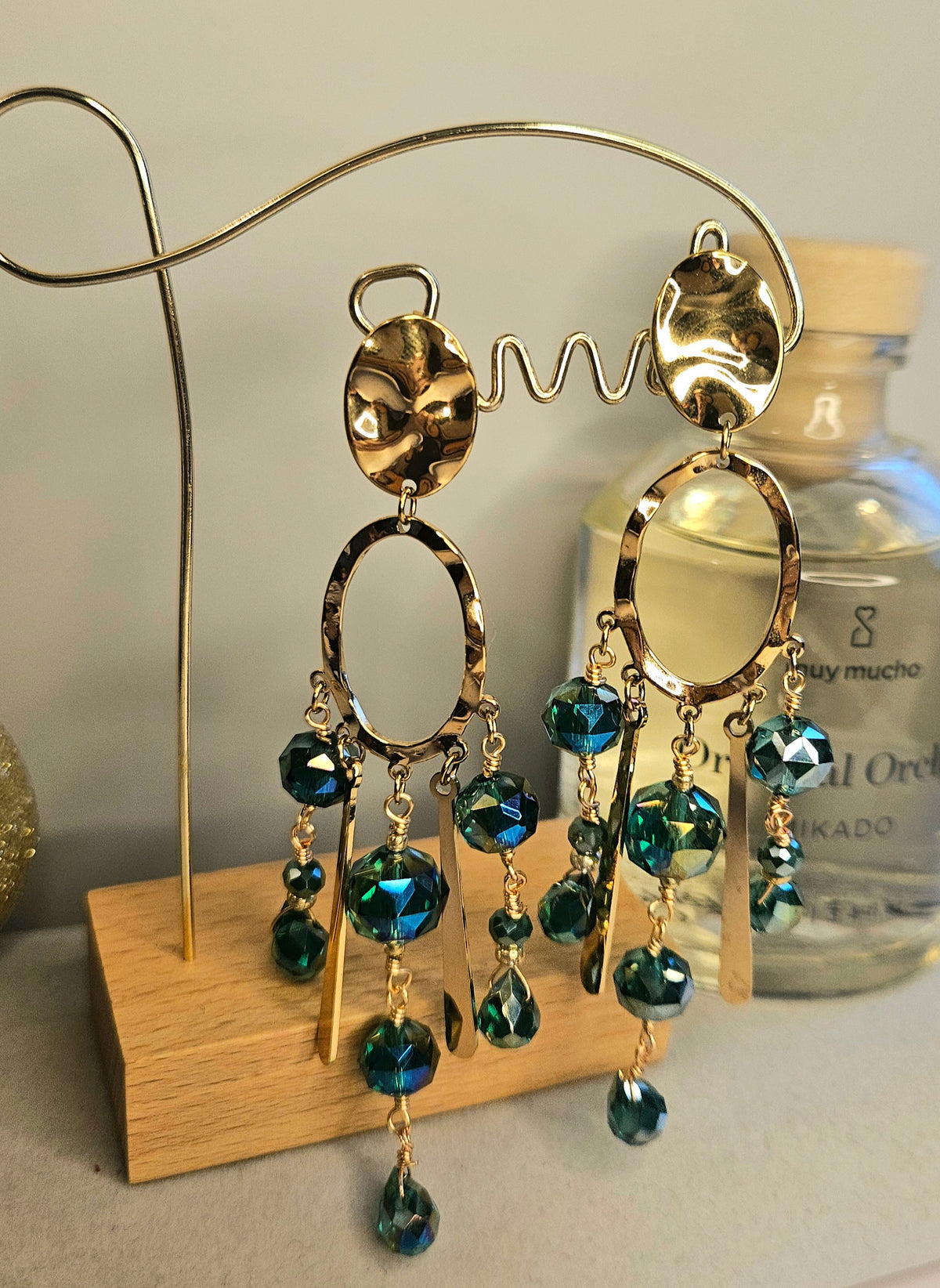 Boucles d'oreilles créoles cristal vert perles