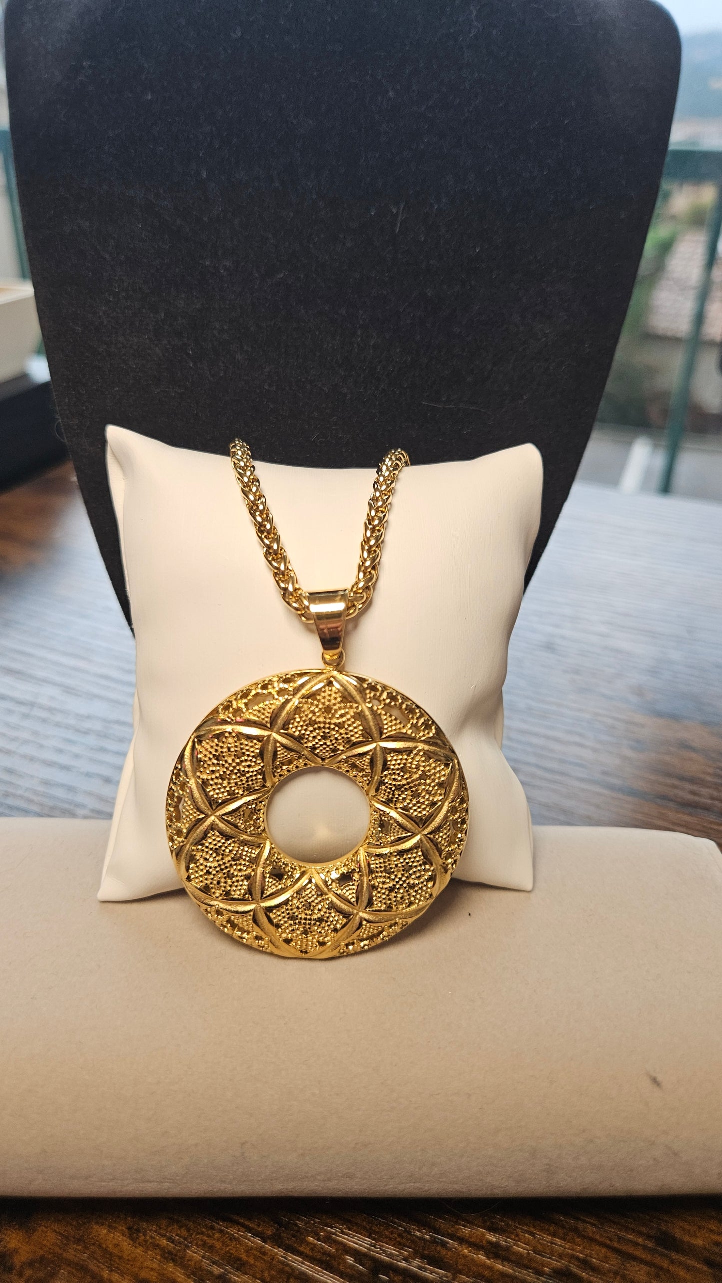 Collier oriental cercle