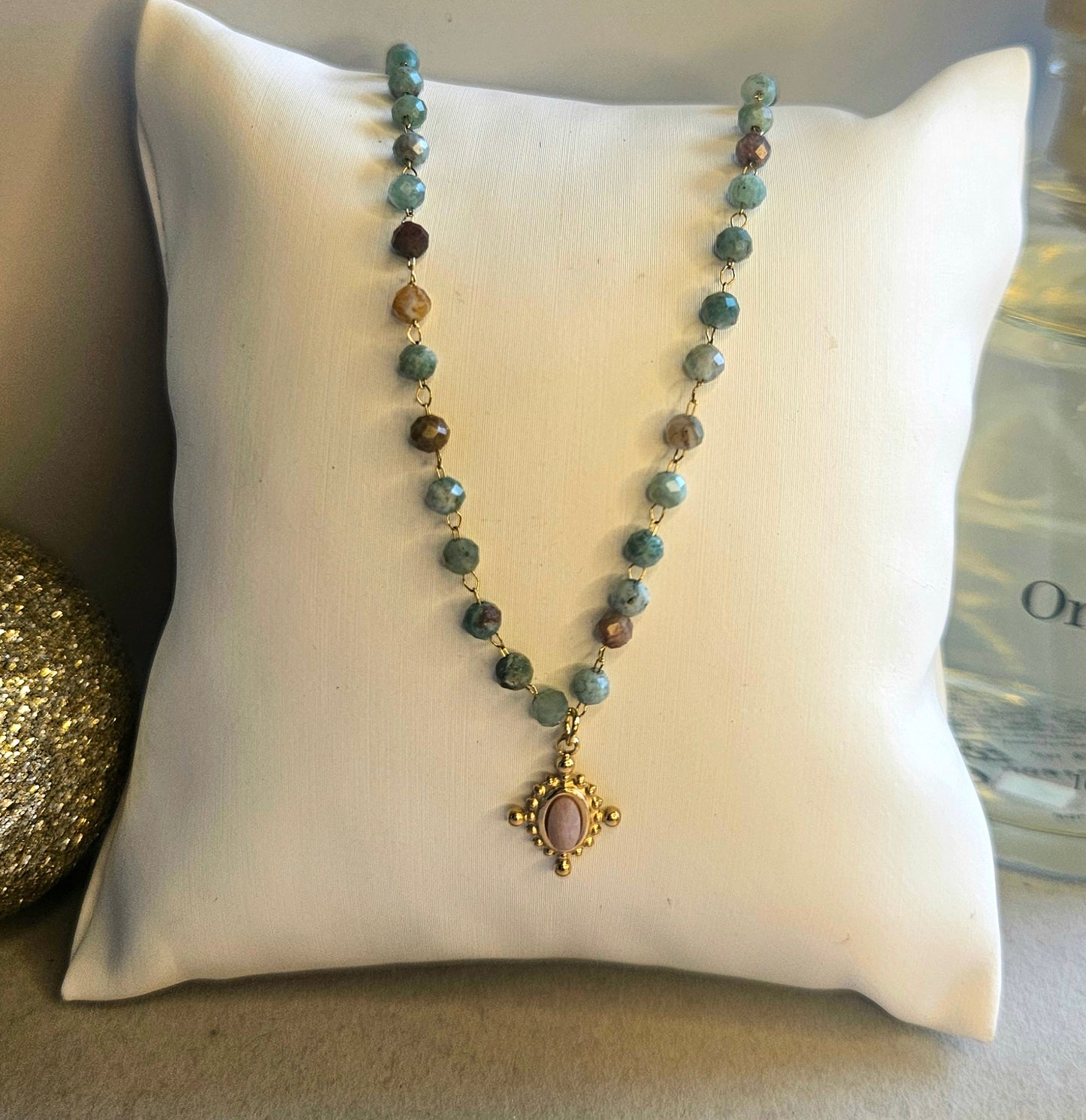Collier pierre perle