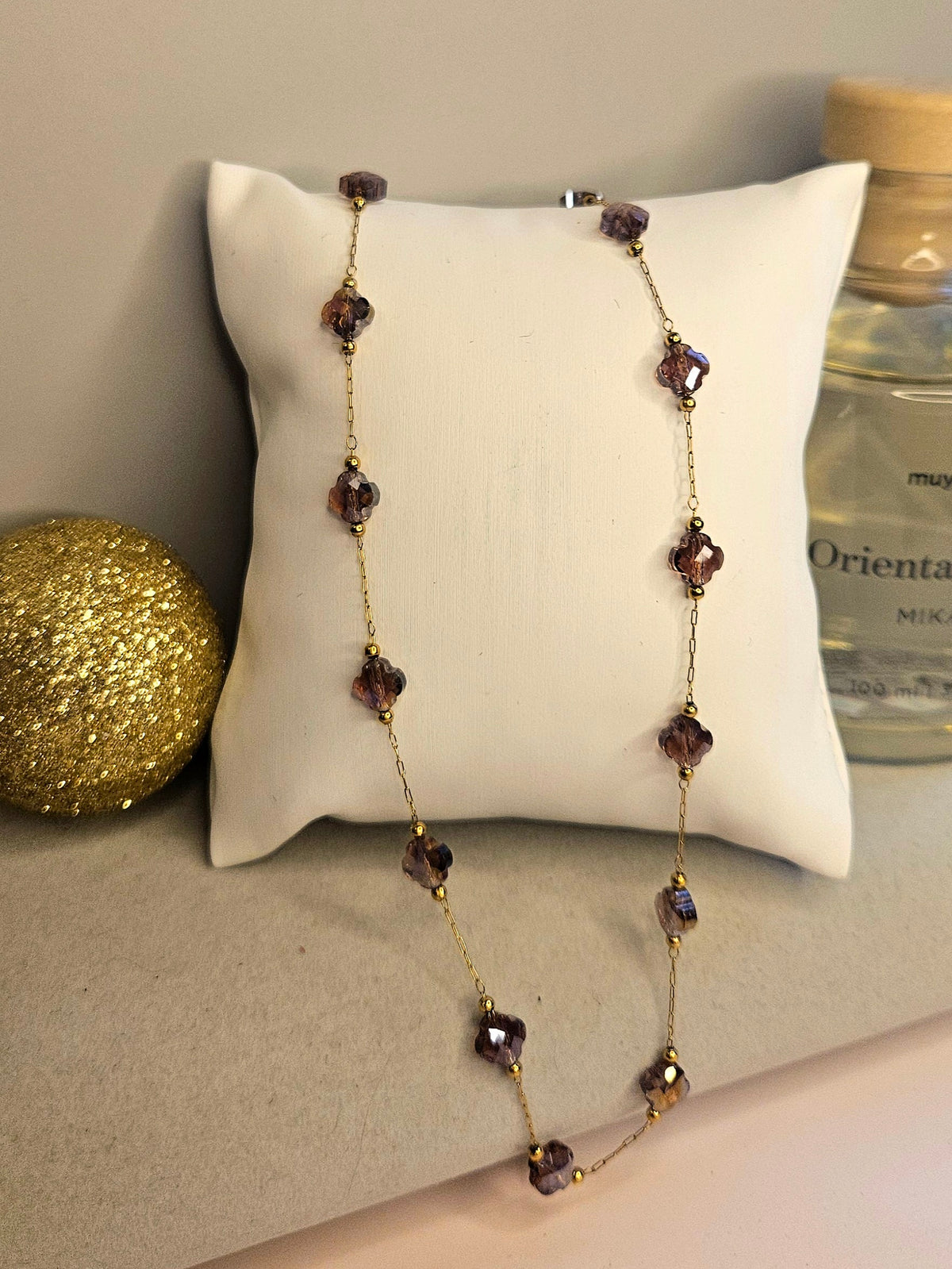 Collier trefle cristal bordeau
