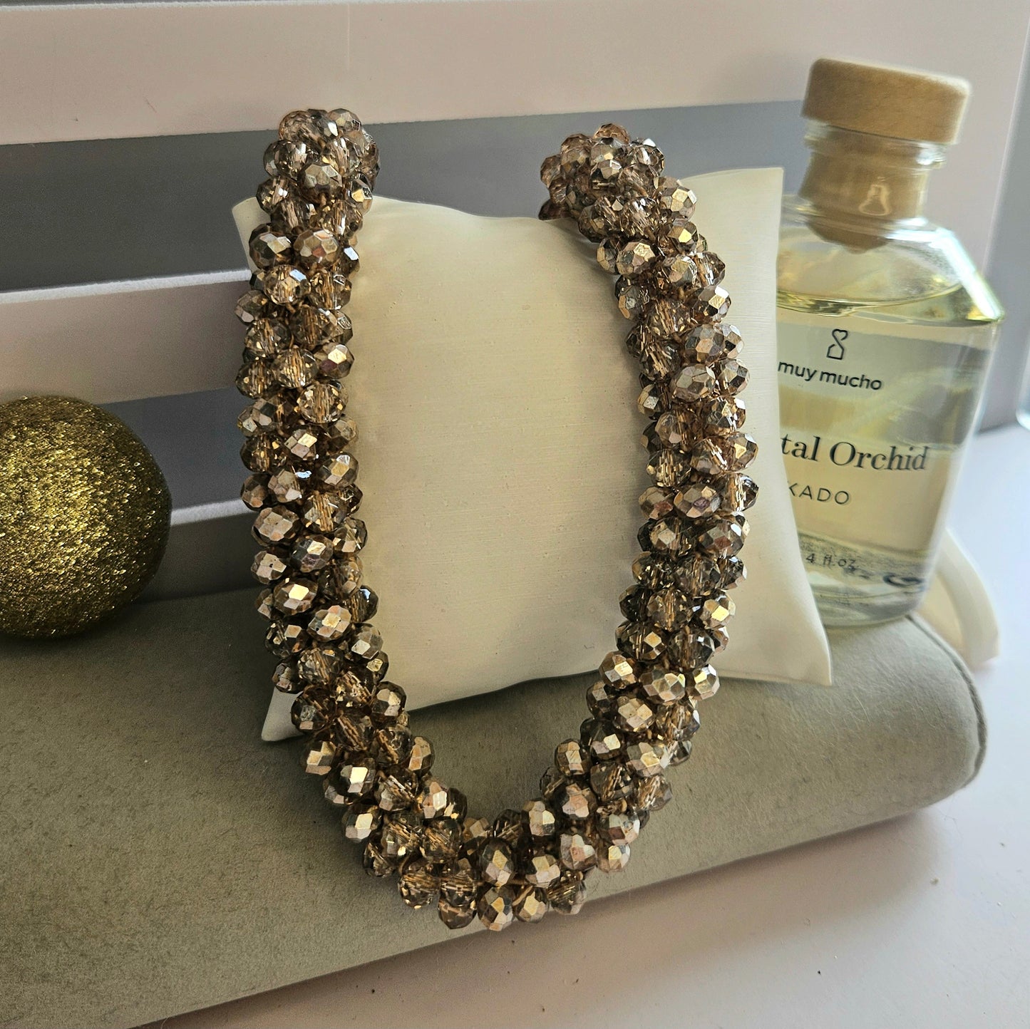 Collier champagne irisé élastique cristal perle