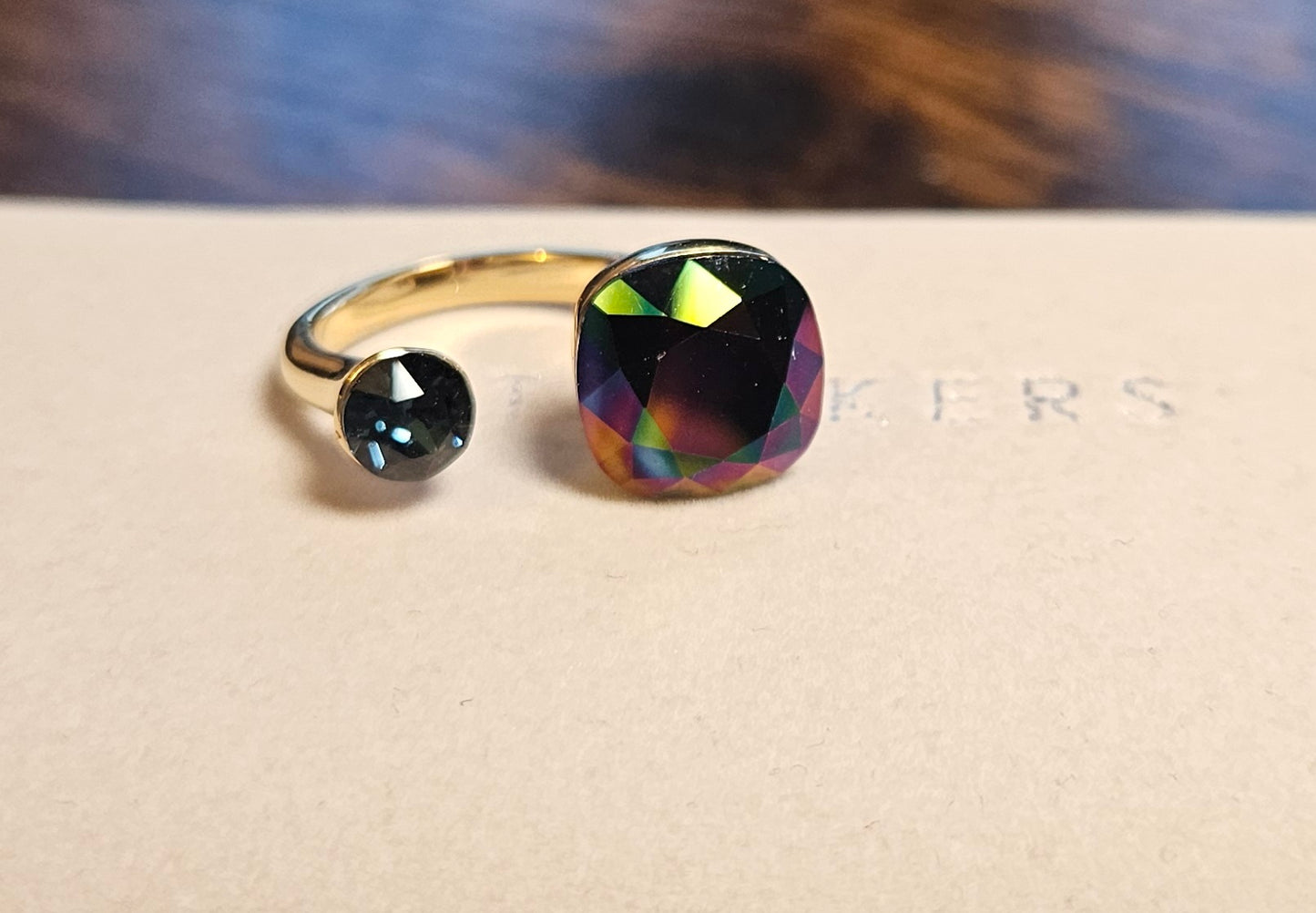 Bague swarovski cristal noir essence