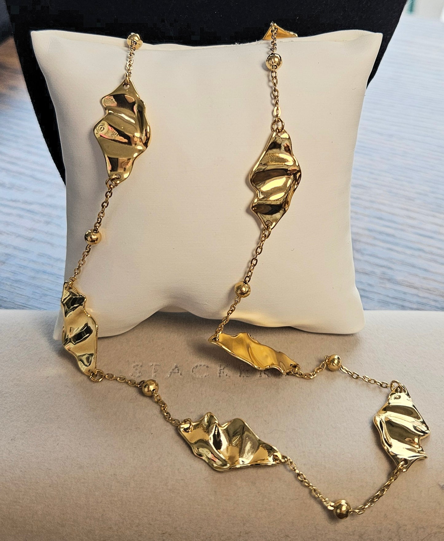 Collier sautoir feuille