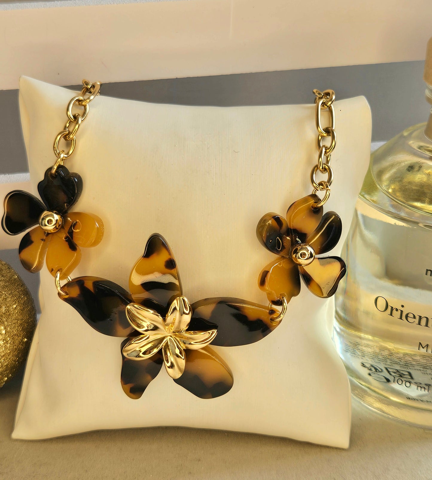 Collier 3 fleurs léopard