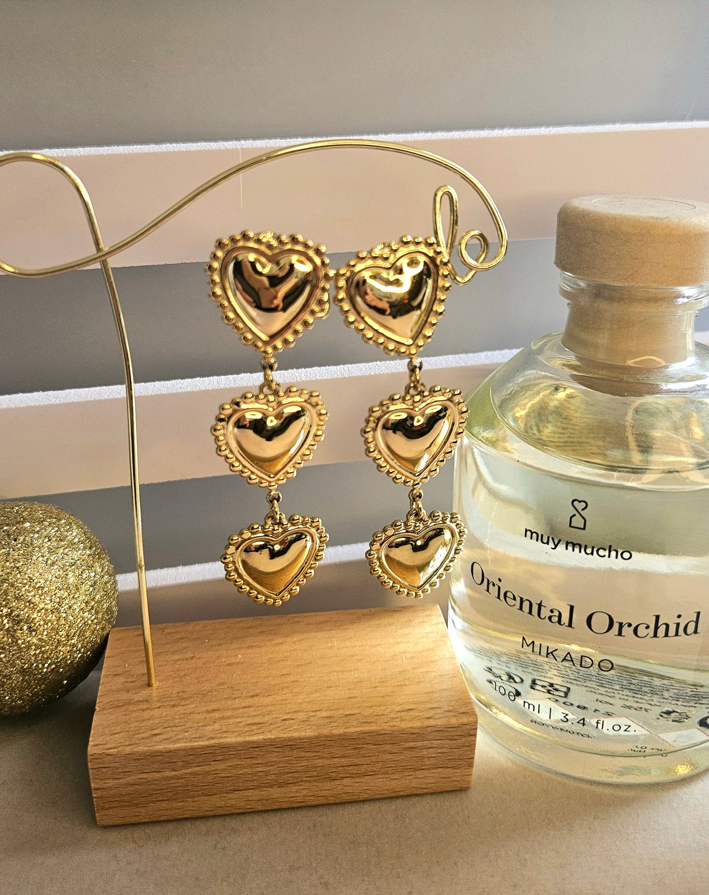 Boucles d'oreilles pendantes trois cœurs rétro