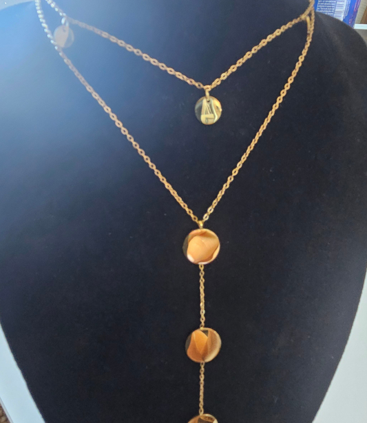Collier y pièce ronde