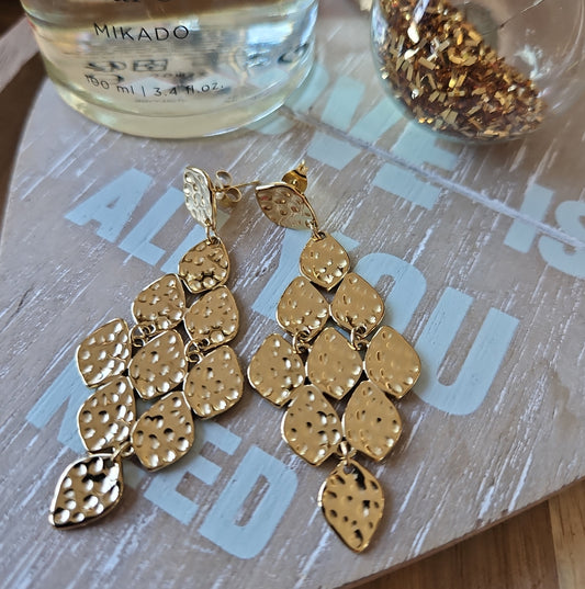 Boucles d'oreilles pendantes feuilles triangles