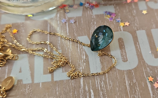 Green Swarovski stainless steel necklace