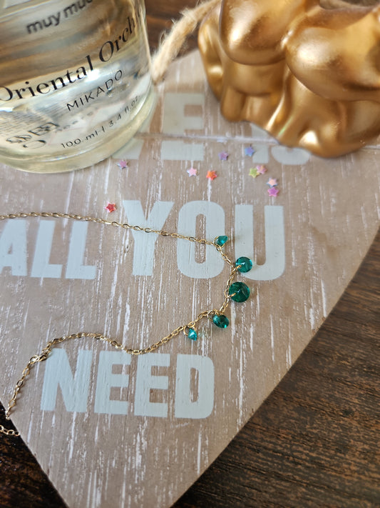Fine green crystal necklace