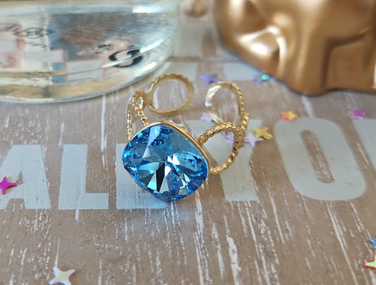 Bague swarovski bleu ciselé