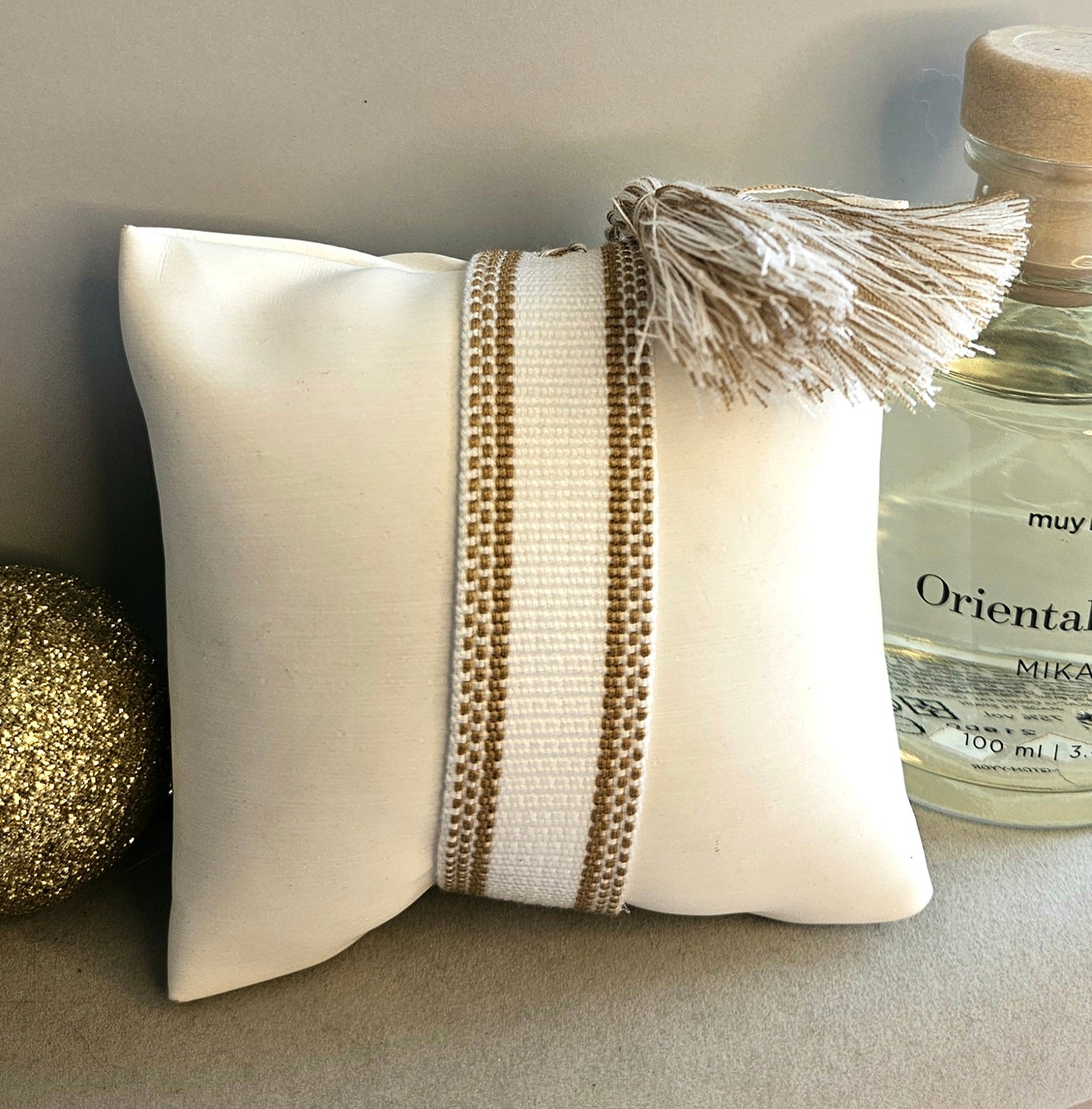 Bracelet tissu blanc or
