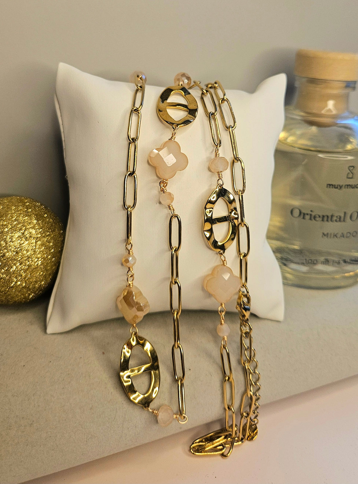 Collier sautoir cristal trefle ivoire