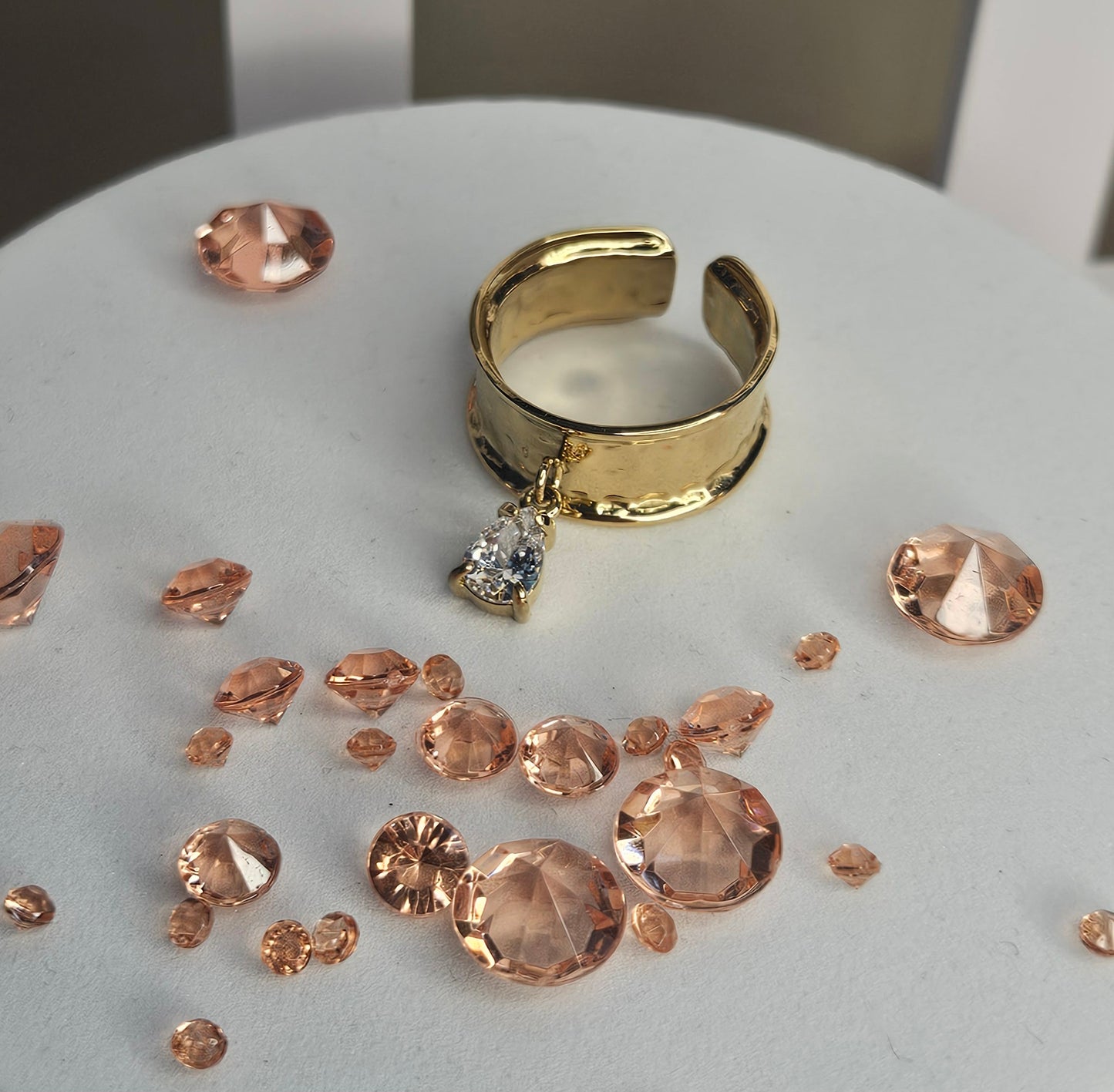Bague martele et goutte