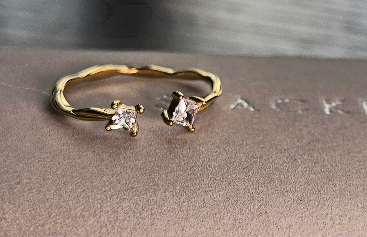 Bague jumelle 2 zirconiums