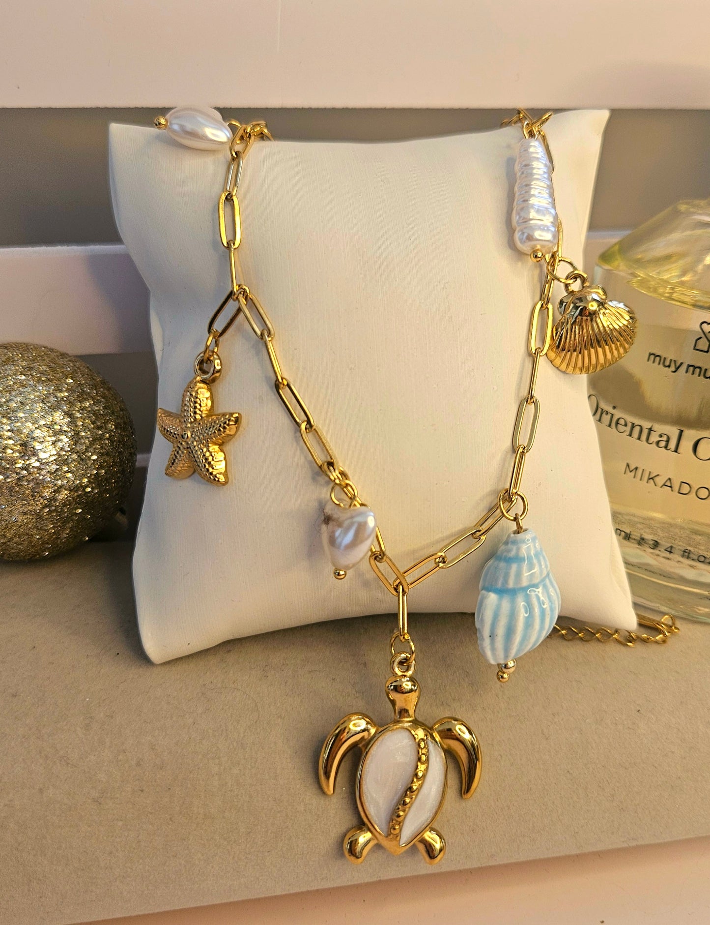 Collier tortue et coquillage bleu