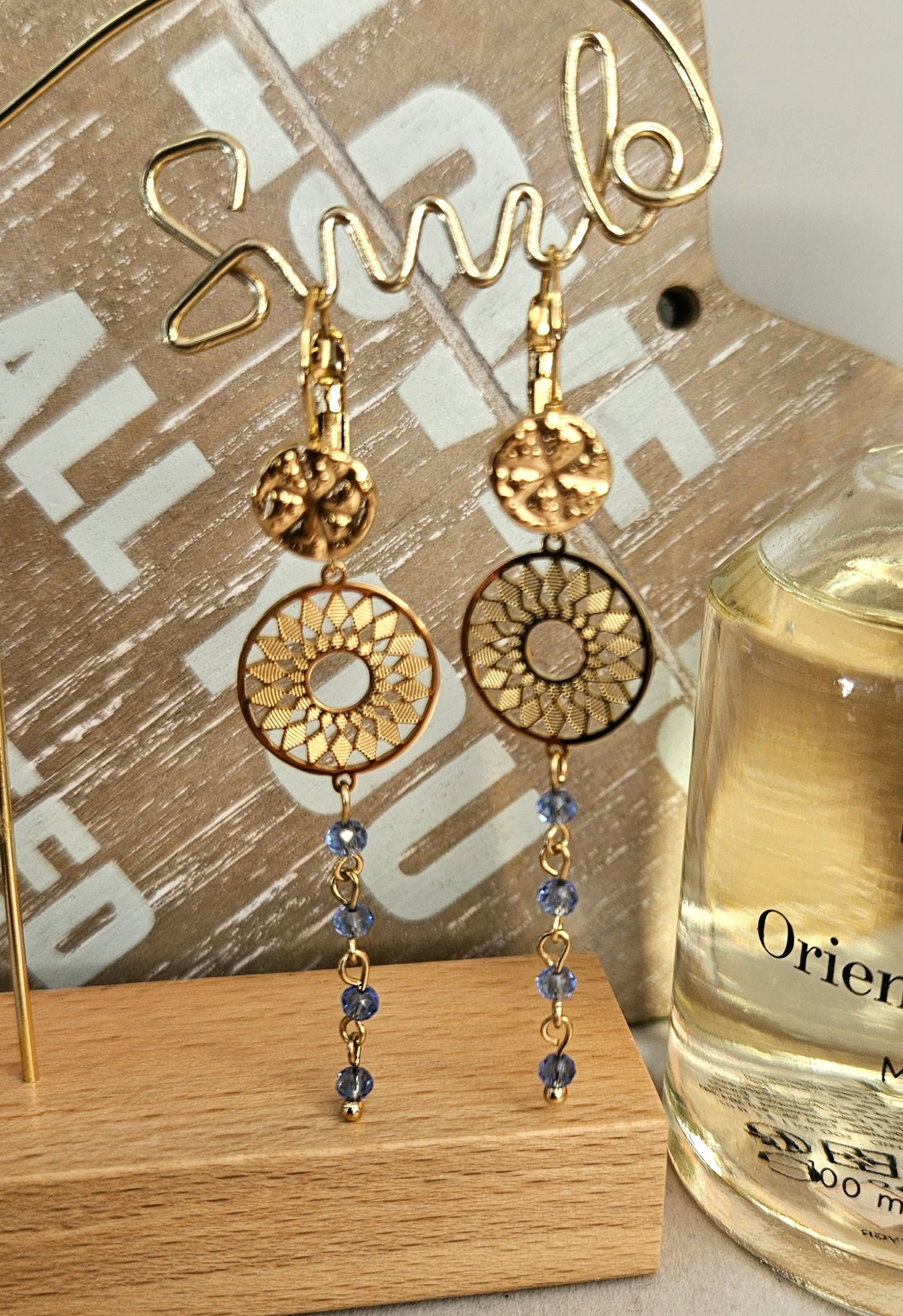 Boucles d'oreilles perles bleue pendantes