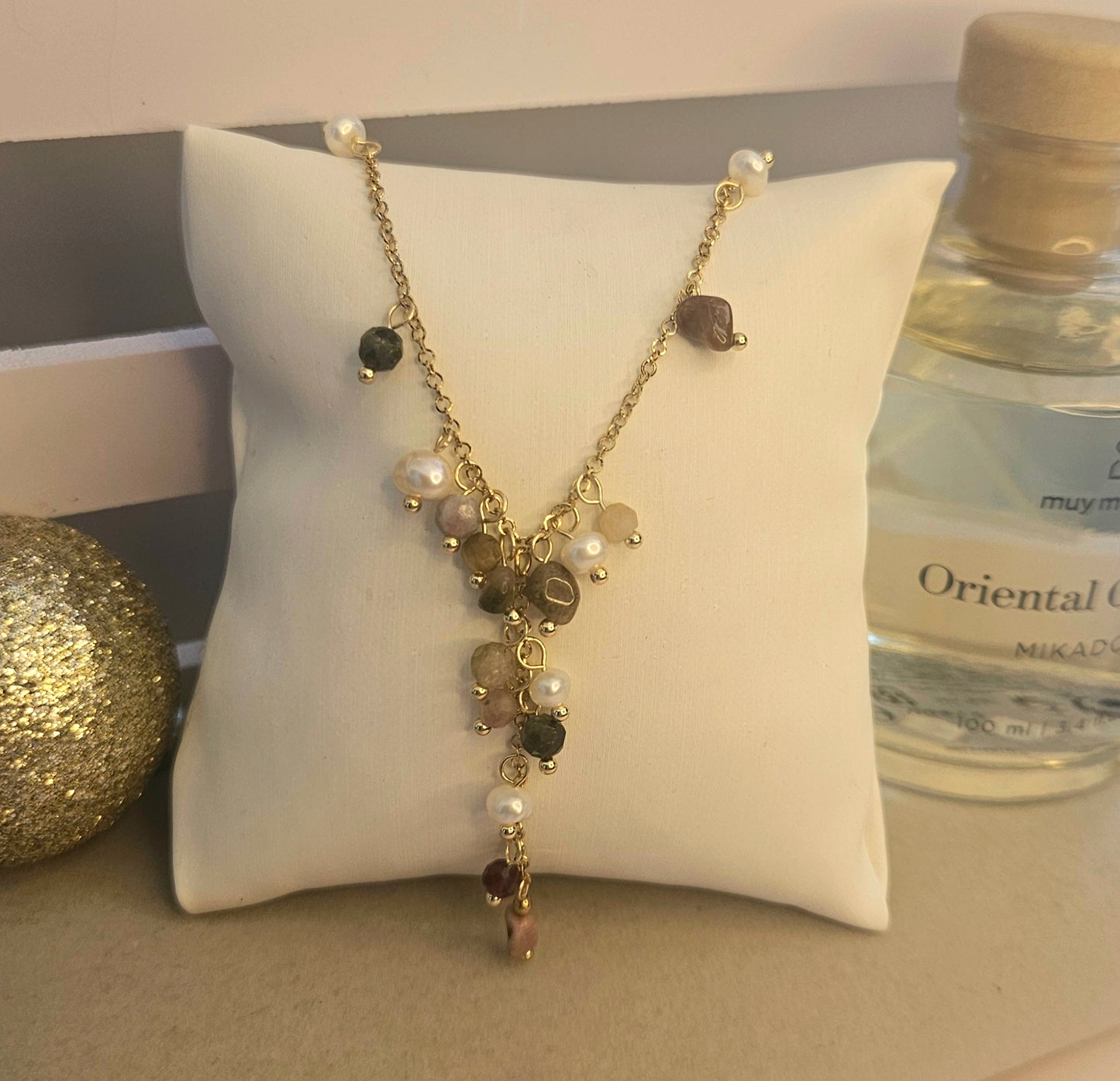 Collier y pierre naturelle