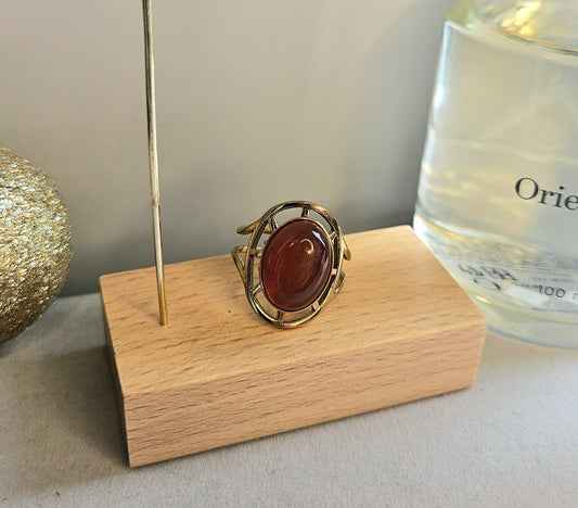 Bague ovale pierre