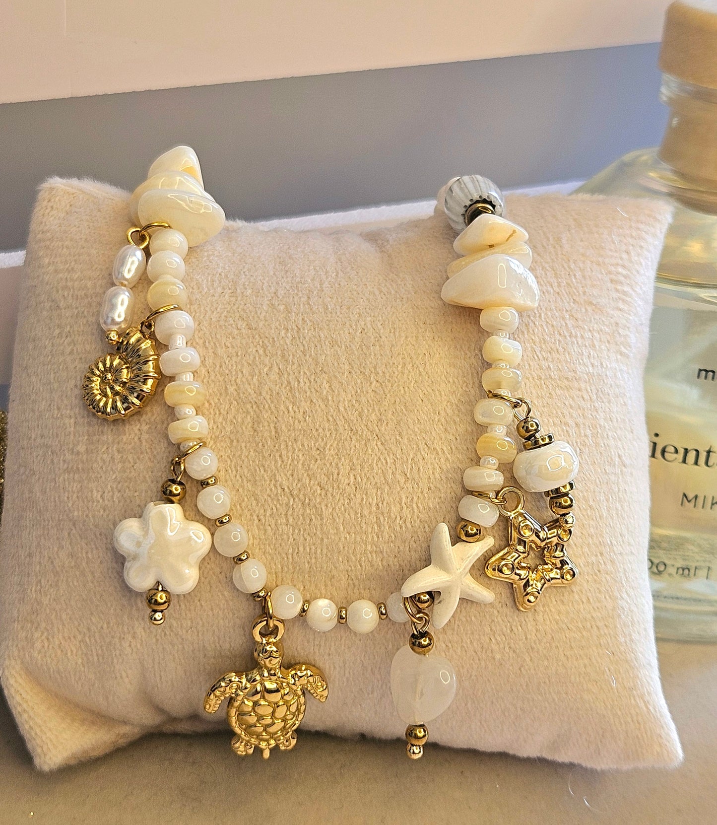 Collier tortue pierre naturelle blanc