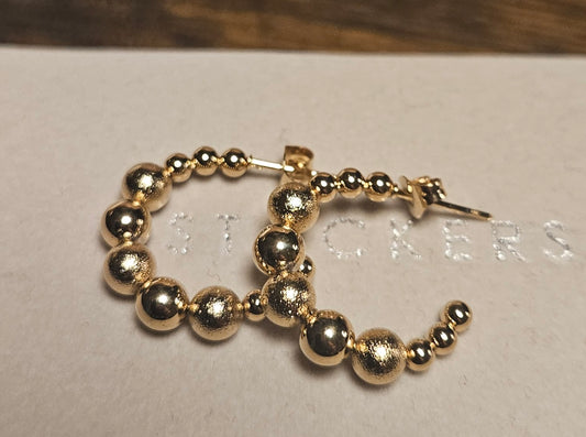 Boucles d'oreilles créoles petite perles mat et brillantes