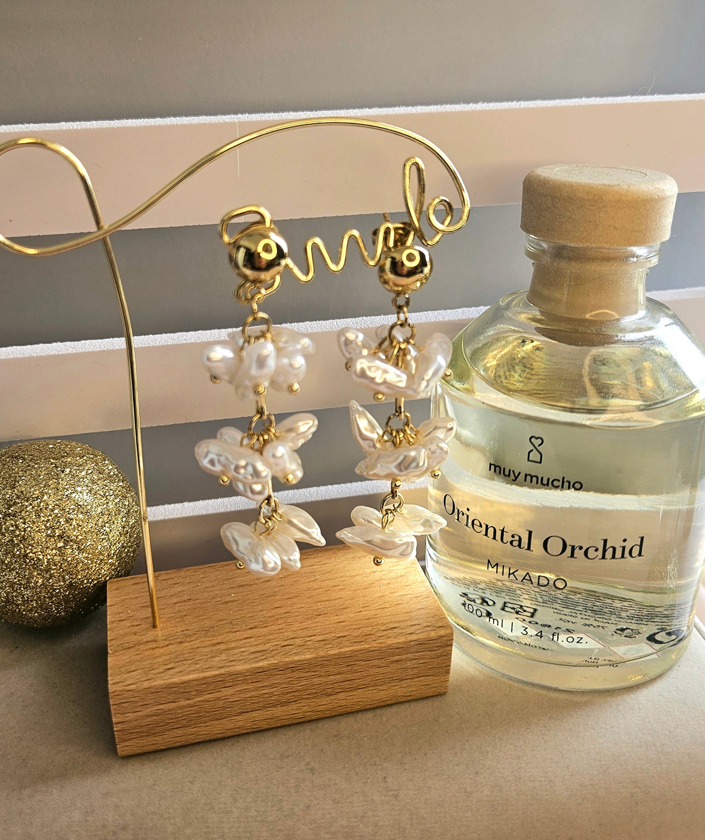 Boucles d'oreilles pendante fleur perle