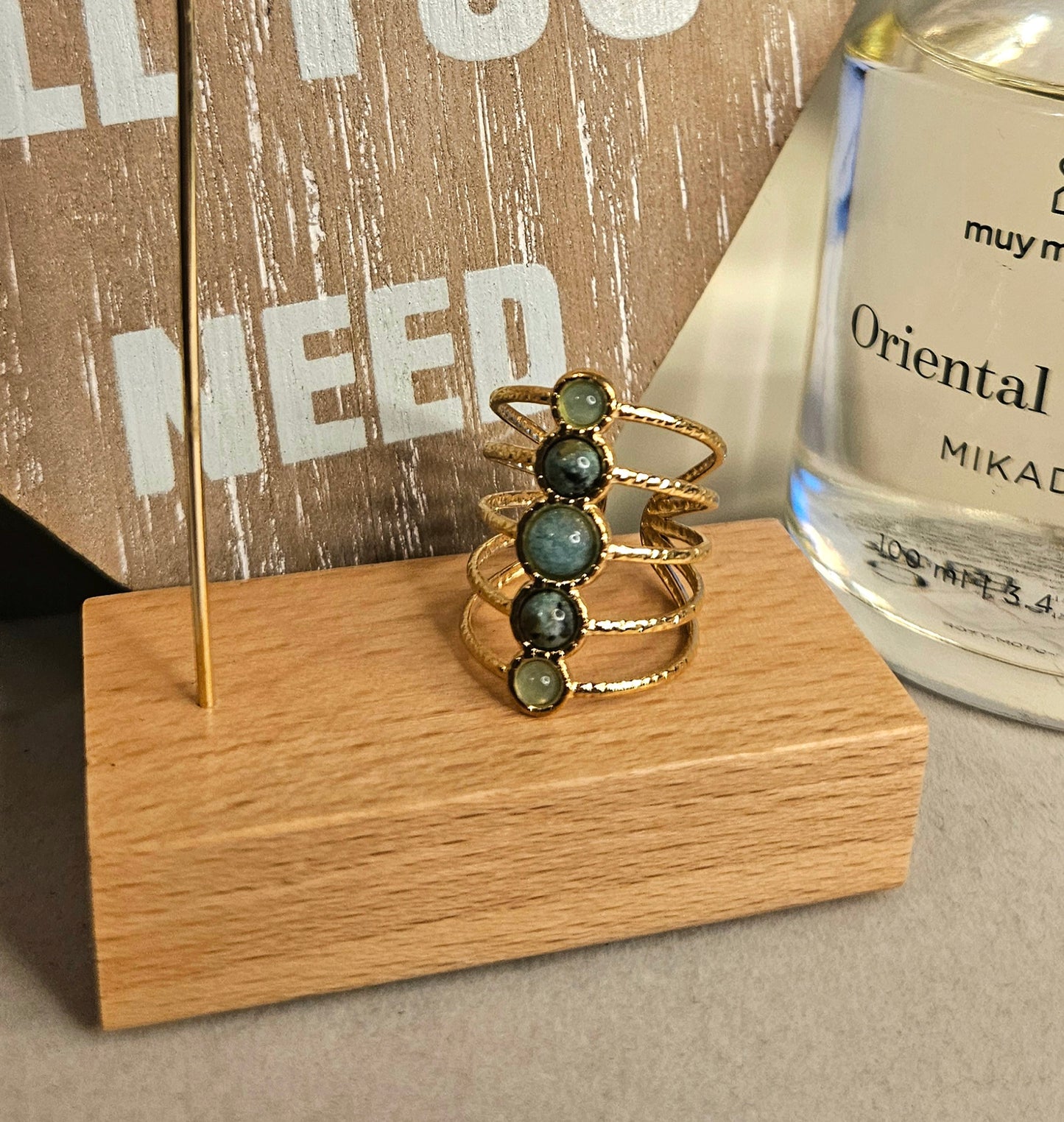 Bague 5 pierres vertes