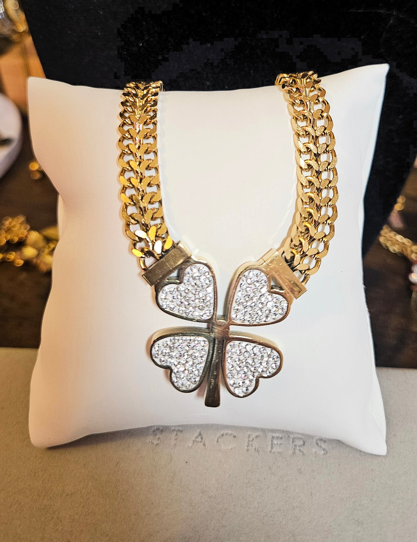 Collier treffle strass