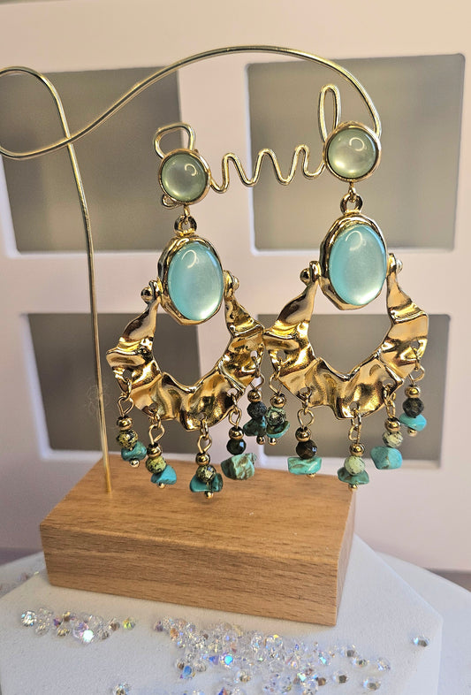 Boucles d'oreilles bleue pendantes et pierres naturelles