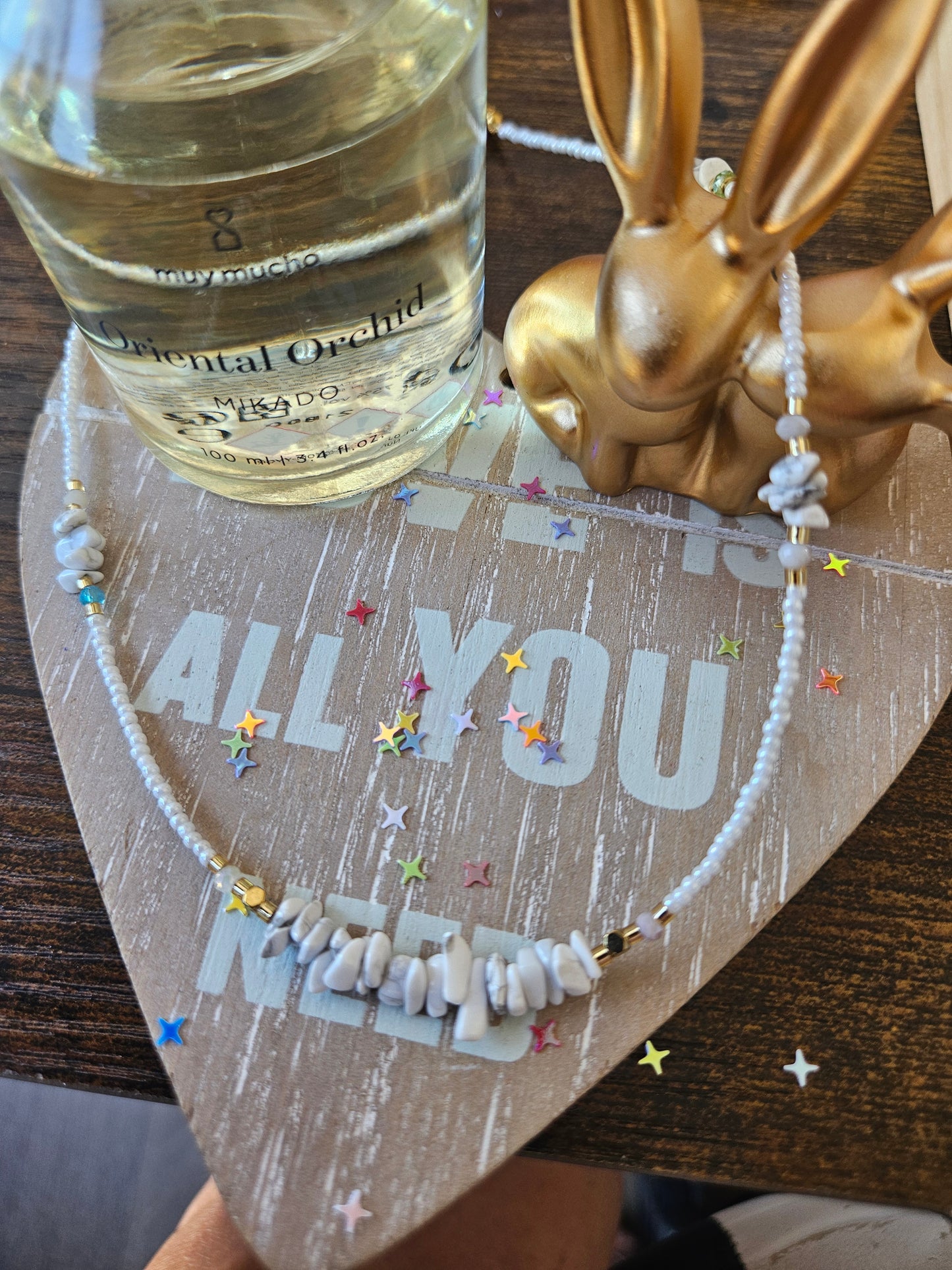 Collier fait main pierre naturelle blanche