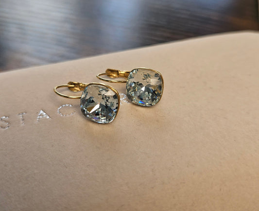 Boucles d'oreilles cristal bleu clair carré