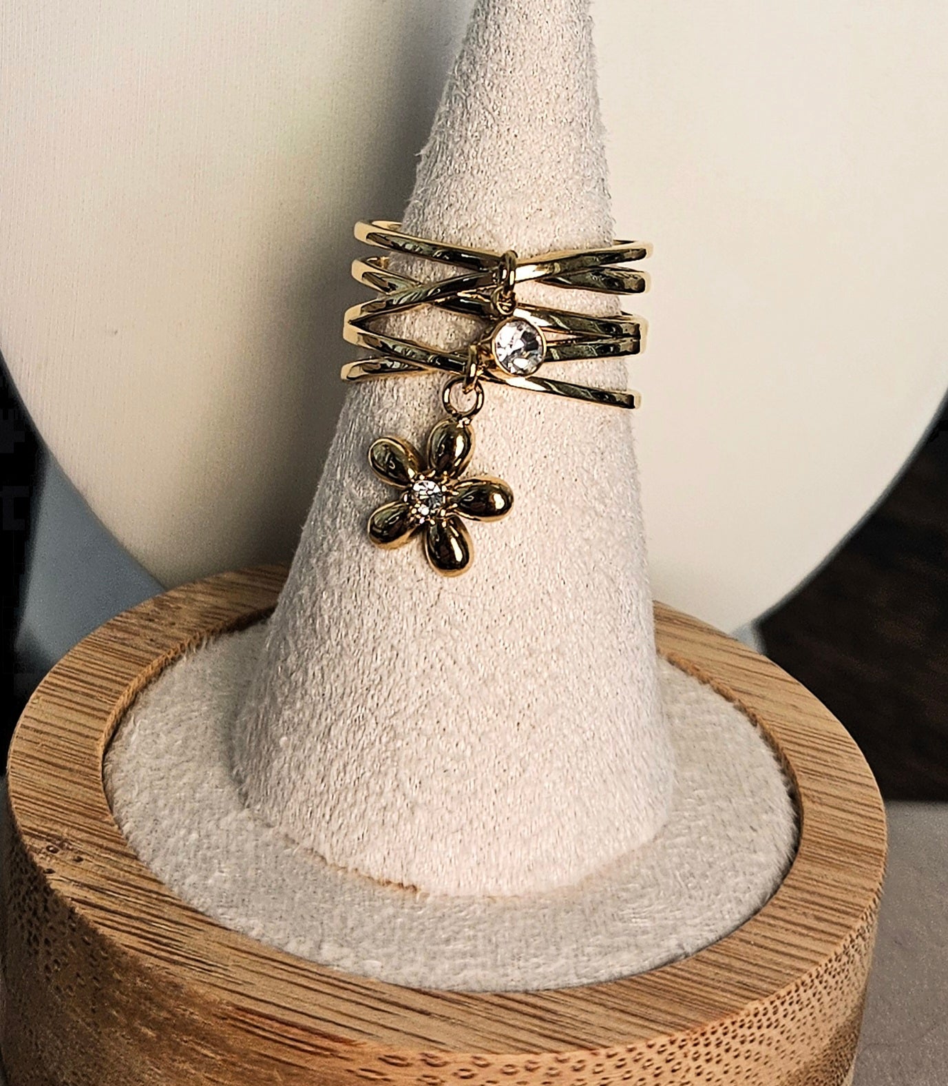 Bague breloque fleur et zirconium