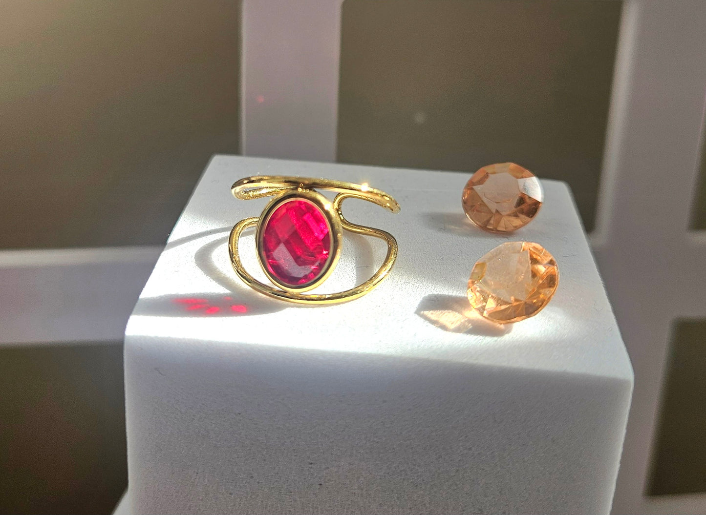 Bague ronde cristal rouge