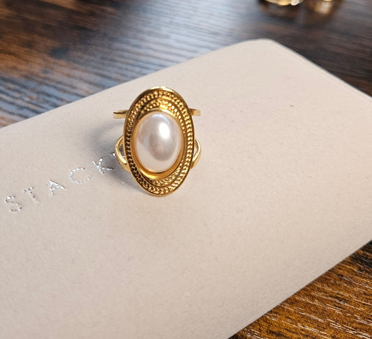 Bague perle ovale