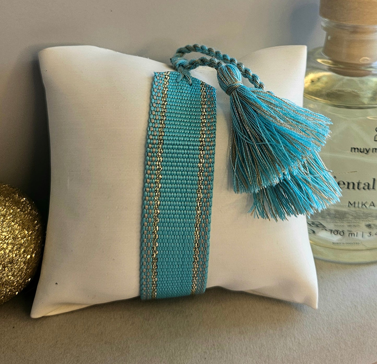 Bracelet tissu bleu or