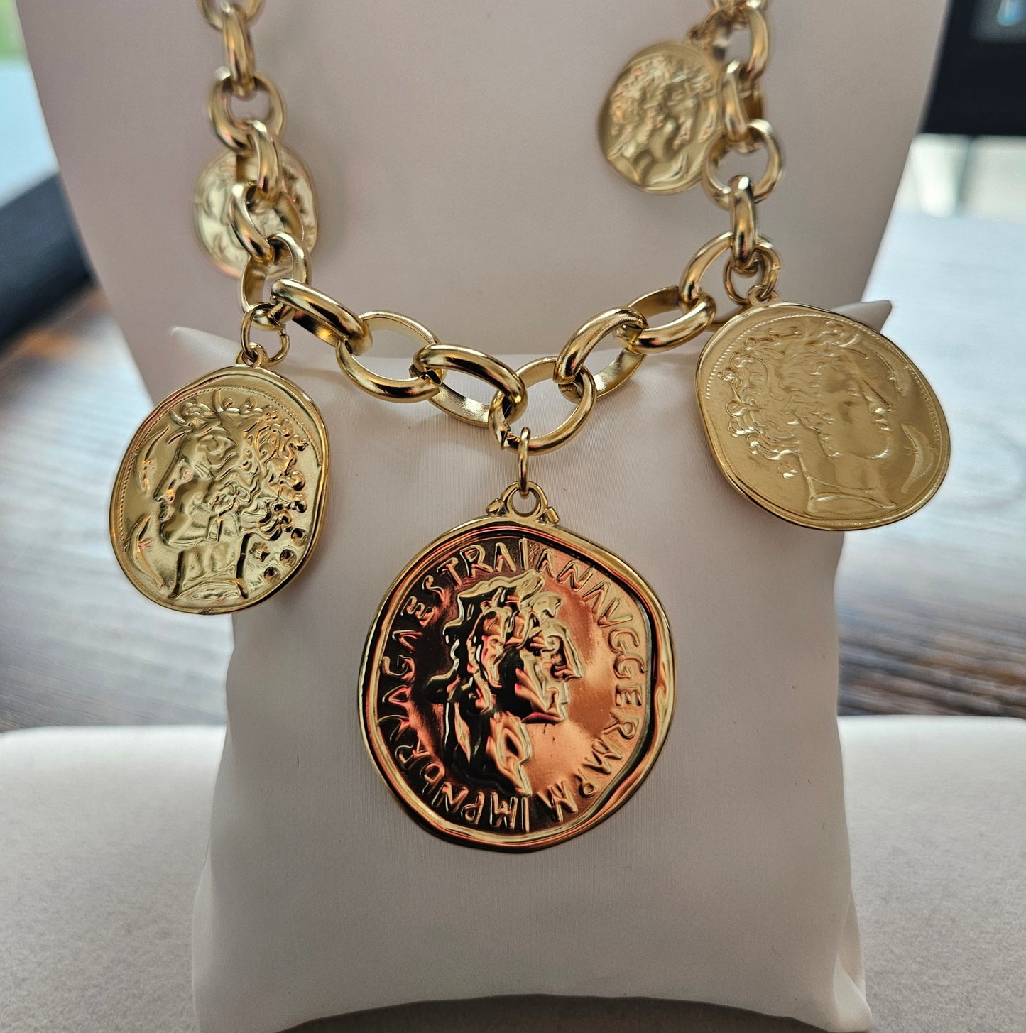 Collier pieces libres