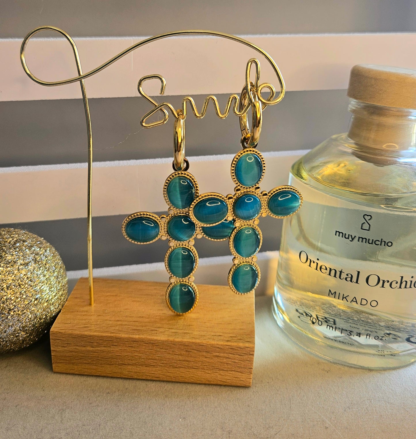 Boucles d'oreilles croix bleu