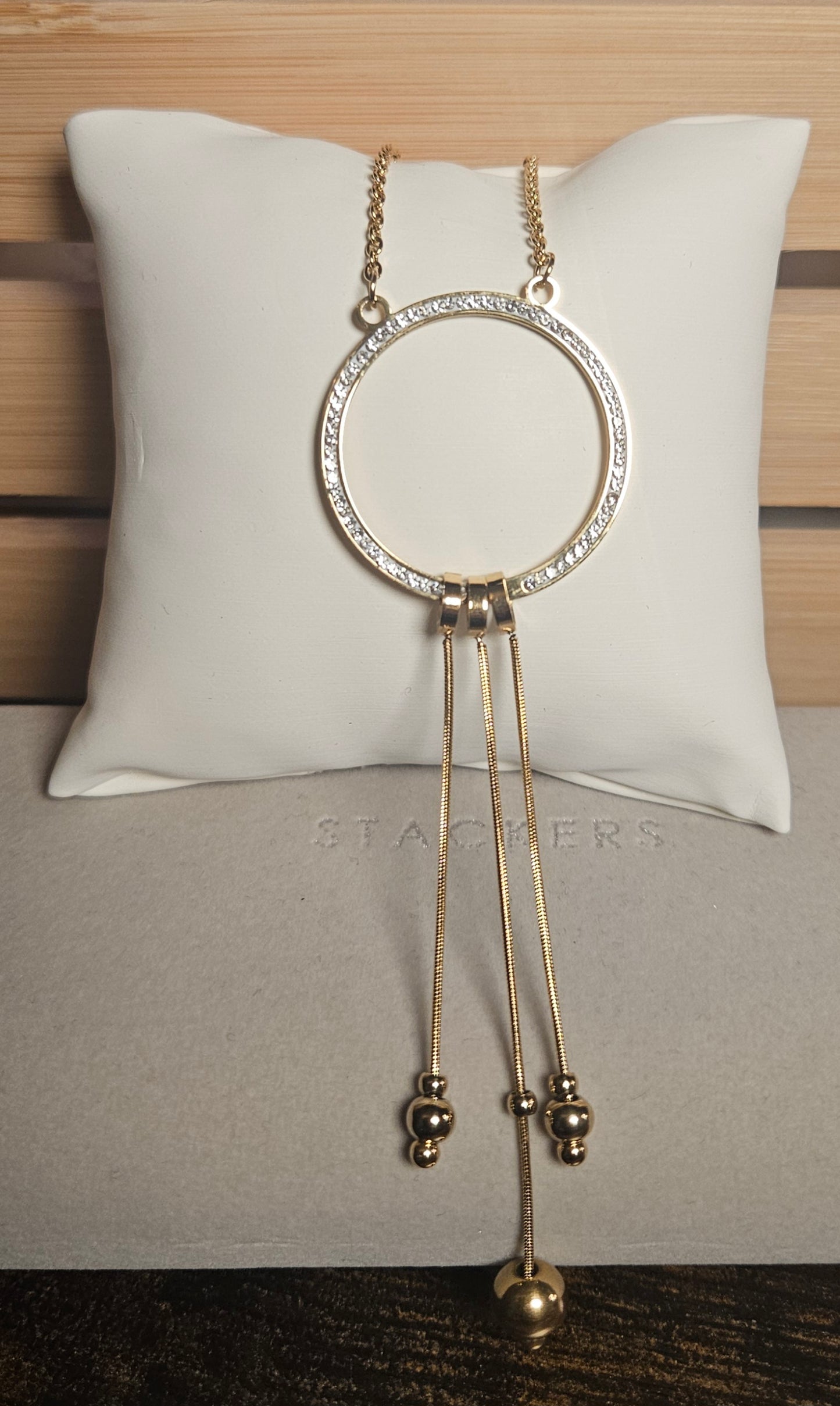 Collier cercle strass chaine maille serpent et 3 perles acier