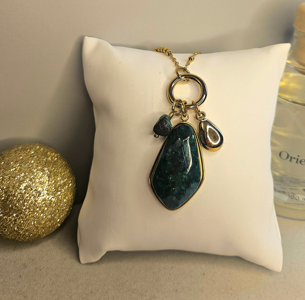 Collier turquoise goute